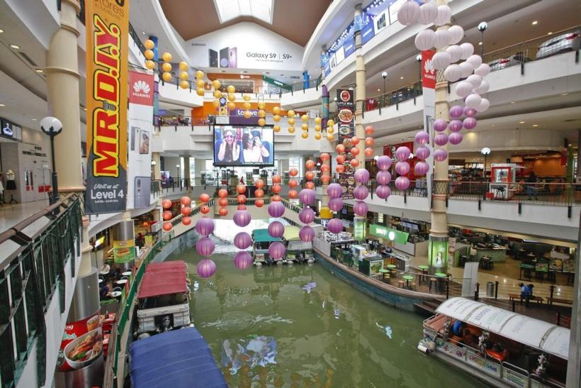 N Hibiscus Hotel Seri Kembangan Exterior photo